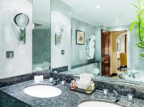 Millennium Hotel and Conference Centre Gloucester London