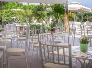 The Grove Seaside Hotel