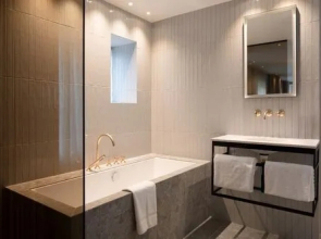 Ascot Hotel & Apartments