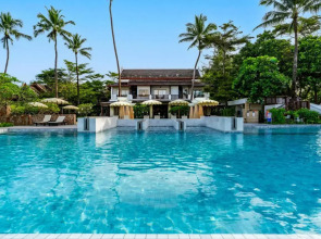 Отель Apsara Beachfront Resort and Villa 