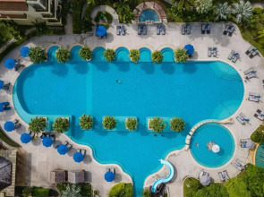 Phuket Marriott Resort & Spa, Merlin Beach