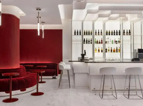 Revery Toronto Downtown, Curio Collection by Hilton