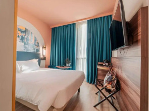 Отель Mercure Bologna Centro