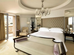 Отель Four Seasons Hotel Baku