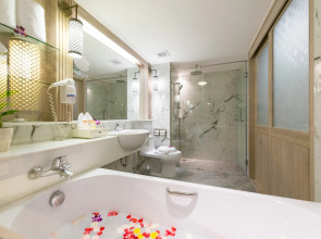 Katathani Phuket Beach Resort