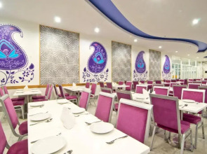 Отель Grand Bella