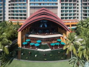 Pullman Oceanview Sanya Bay Resort & Spa