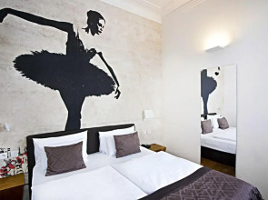 Отель Golden Crown