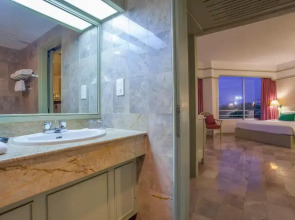 Cholchan Pattaya Beach Resort