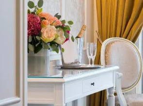 Отель Saint Petersbourg Opera