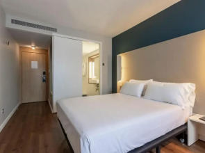 Travelodge Malaga Airport Отель