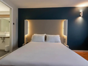 Travelodge Malaga Airport Отель