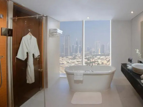 Отель Millennium Central Downtown