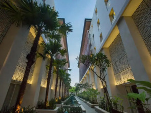 Курорт Bali Paragon Resort Hotel