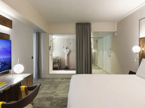 Pullman Paris Montparnasse Hotel