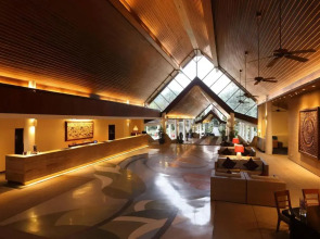 Le Meridien Phuket Beach Resort