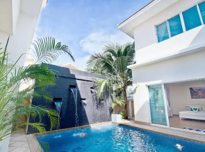 Tropicana Pool Villa