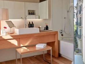 Отель Sir Victor