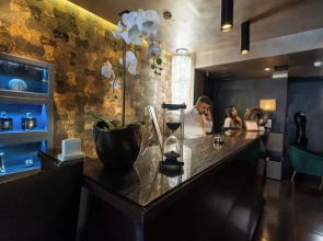 Отель Divina Luxury