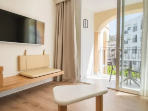 Отель Blau Parc 