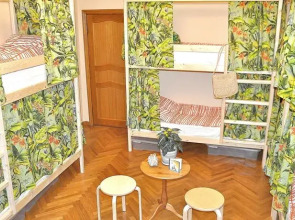 Барбарис Хостел