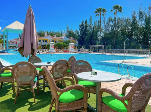 Bungalows Cordial Green Golf