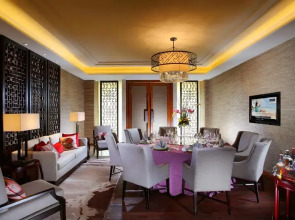 Pullman Oceanview Sanya Bay Resort & Spa