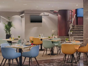 Отель NH Napoli Panorama