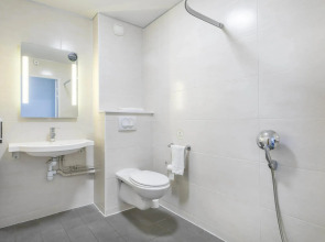 B&B HOTEL Marseille Les ports