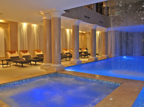 Отель JAZ Aquamarine