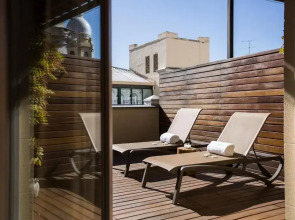 Отель Iberostar Las Letras Gran Via