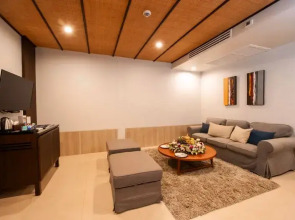 Ramada Phuket South Sea