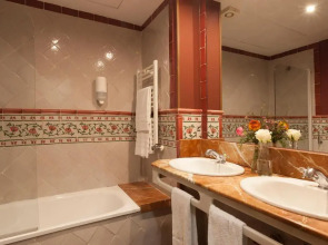 Hotel Agora Juan de Austria