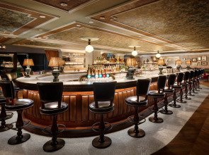 Отель Graduate by Hilton Cambridge