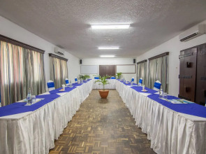 Southern Palms Beach Resort