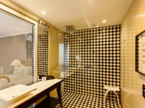 Quentin Boutique Hotel