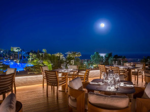 Отель Four Seasons 