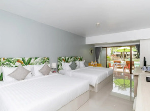 The Briza Beach Resort Khaolak