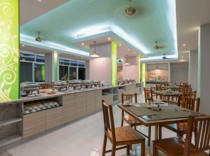 The Briza Beach Resort Khaolak