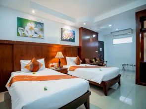 Phuket Leelavadee Hua Ting Resort