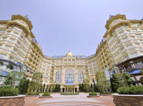 Tokyo Disneyland Hotel