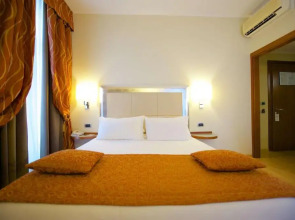 Best Western Crystal Palace Hotel