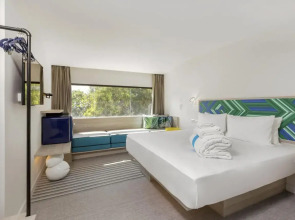 COSI Samui Chaweng Beach