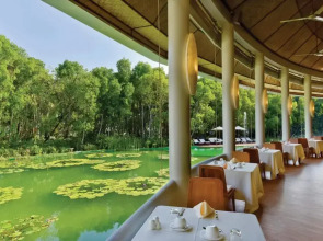 Dreamland Unique Sea and Lake Resort Spa