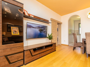 Apart Hotel MS Katunjanin