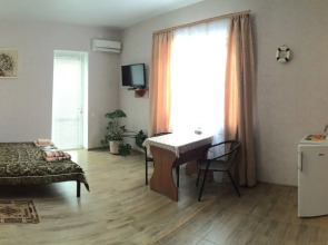 Натали (Балаклава)