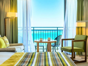 Отель Southern Beach Hotel & Resort Okinawa