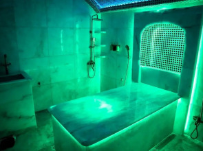 Cristal Hotel Abu Dhabi