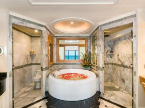 Royal Wing Suites & Spa Pattaya