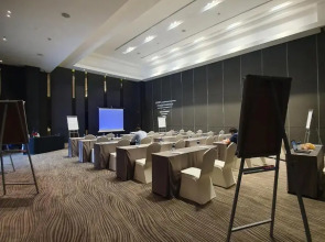 The Park Nine Hotel Suvarnabhumi - Free BKK Airport Shuttle.